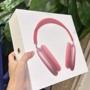 Apple AirPods Max Headphones